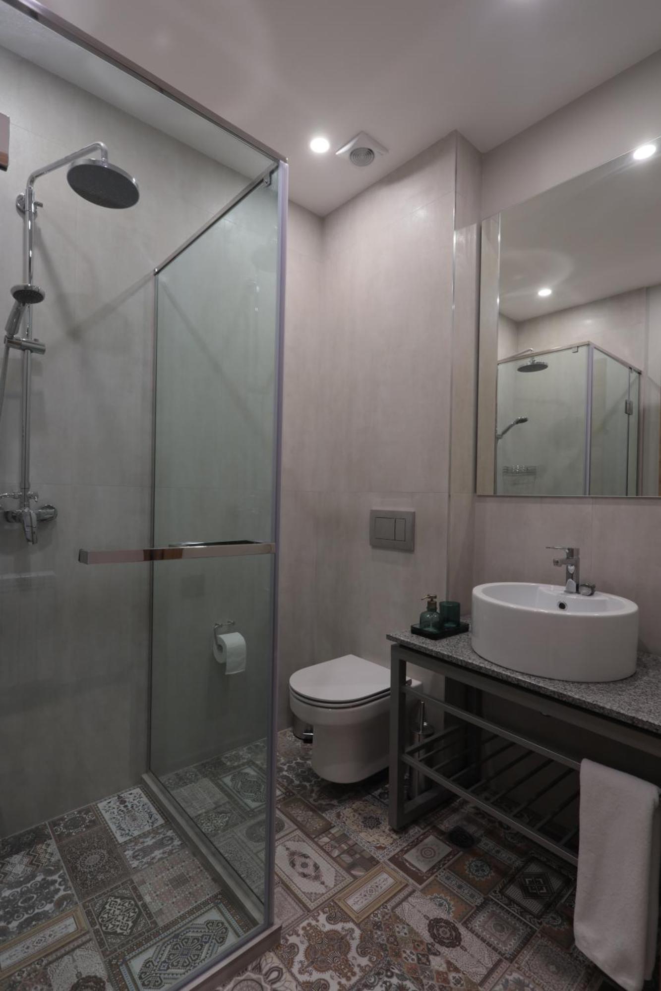 Отель Andor 4*