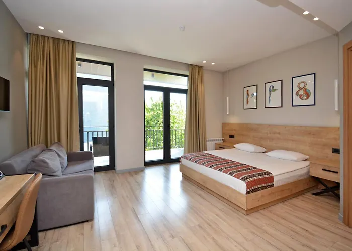 Andor Hotel
