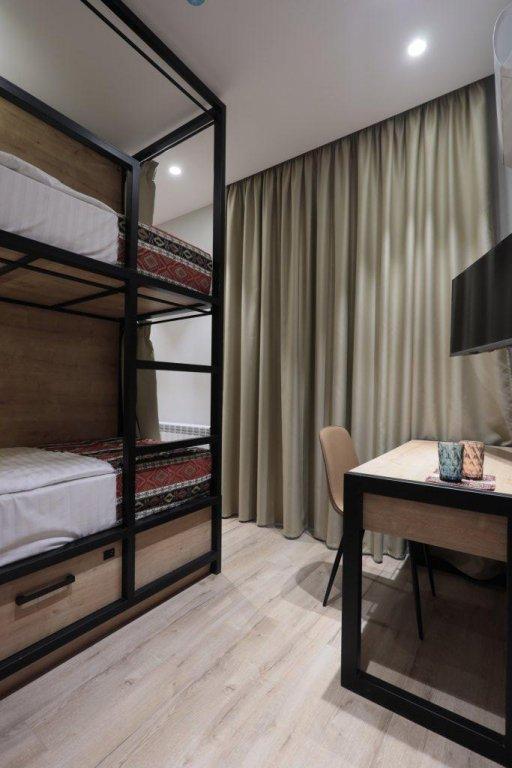 Andor Hotel