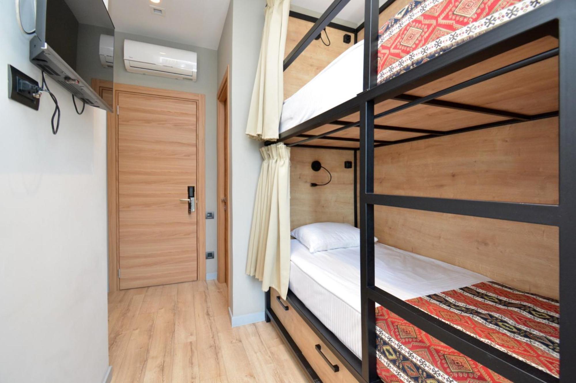 Hotel Andor